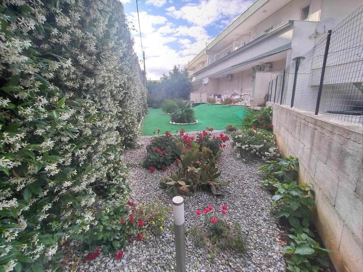 Hotel Casa Di Tina Castellana Grotte Zewnętrze zdjęcie